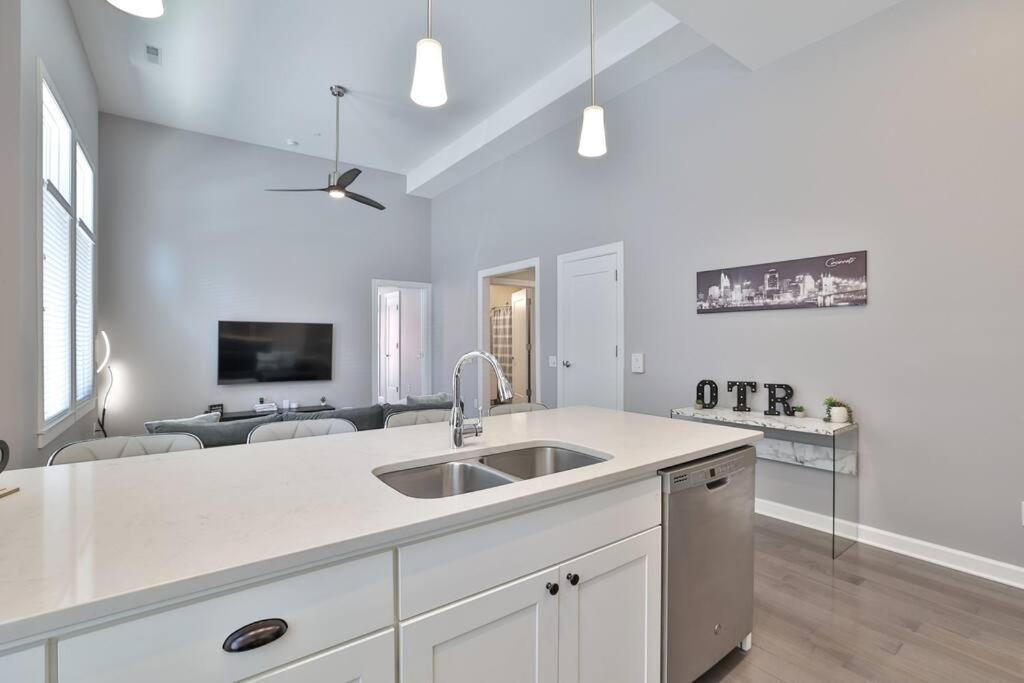 **new Modernlux Otr *park Onsite**