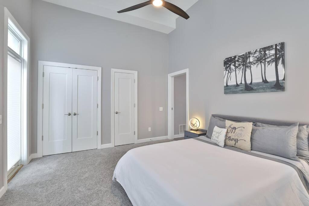 **new Modernlux Otr *park Onsite** Apartment *